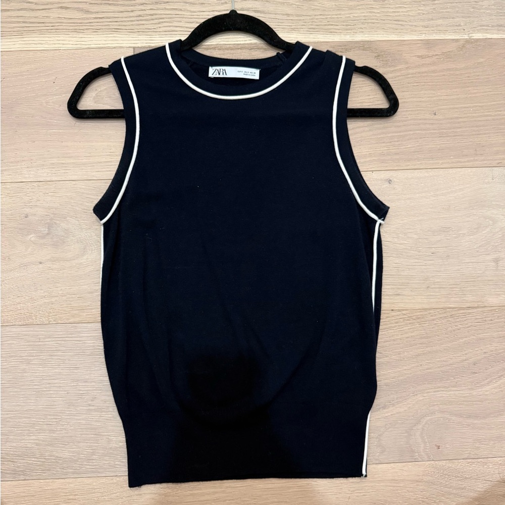 Zara Knit Navy Top - size S